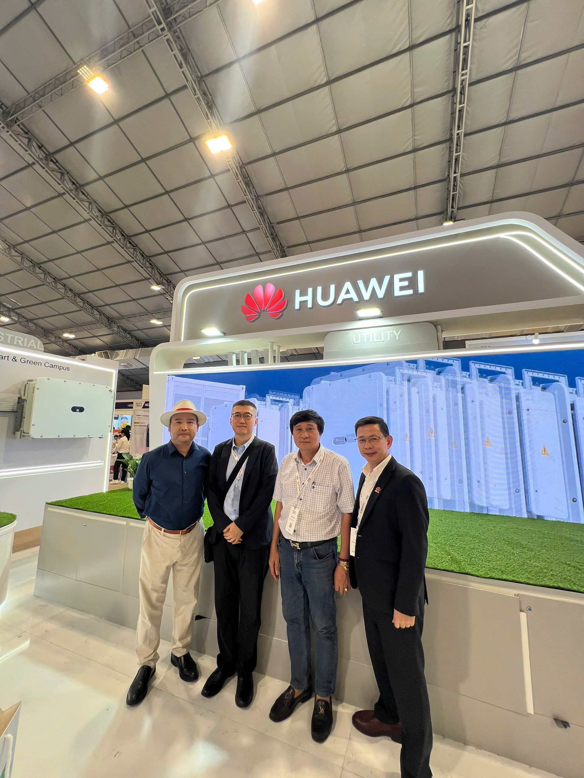 Bạn bè & Đối tác Lộc Hoàng An Tech